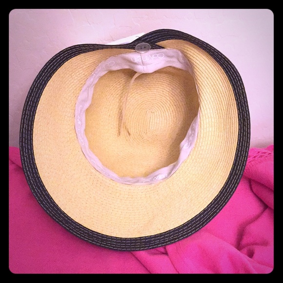 ONLY 1! Calvin Klein Straw Sun Hat - Picture 7 of 13